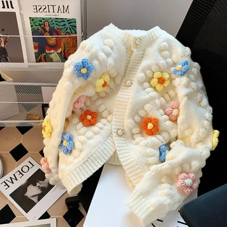 Embroidery Thread Yarn - Suéter Kawaii con bordado de flores